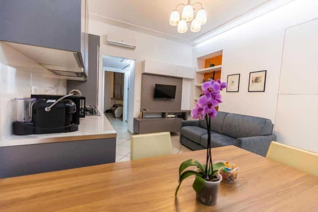 Apartment Atene Bilocale In Affitto Breve Mailand